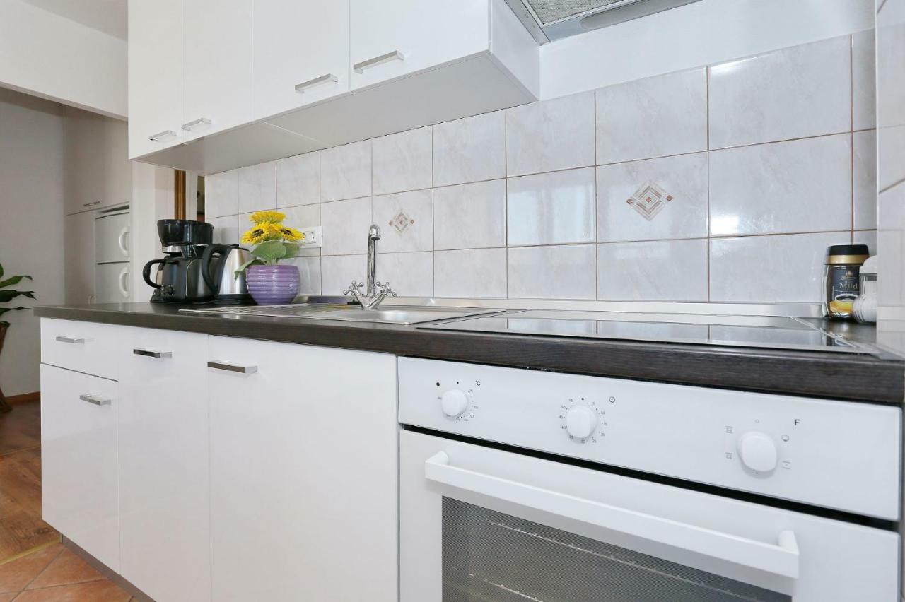 Ivica Apartament *